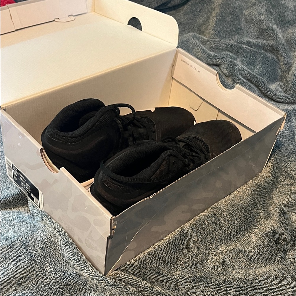 Nike Black Athletic Shoes for Men